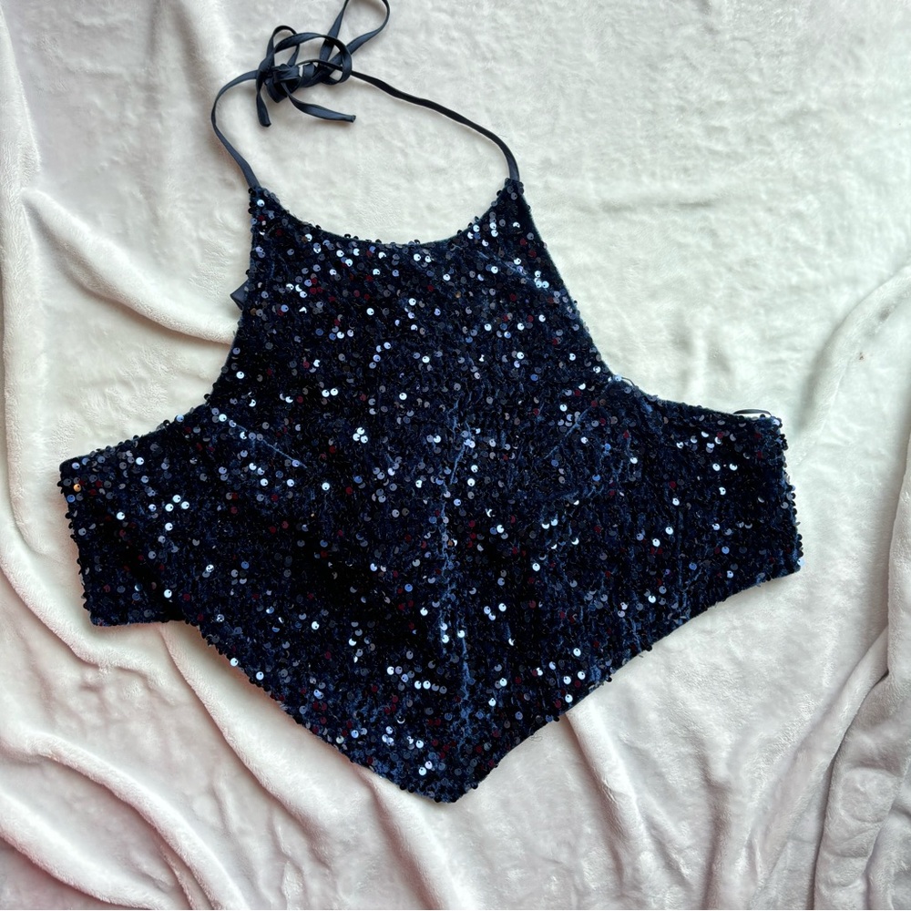 Altar’d State navy blue embellished Sequin Halter open back crop top - Picture 4 of 9